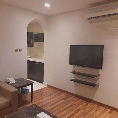 Aswar Hotel Suites Ал Хубар Екстериор снимка